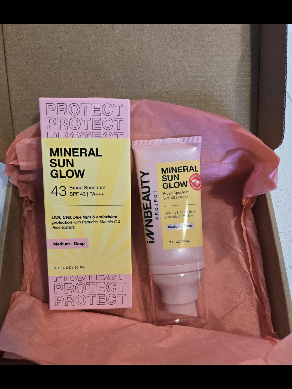 Mineral Sun Glow SPF 43 Broad Spectrum Sunscreen - Medium-Deep - Picture 2 of 6